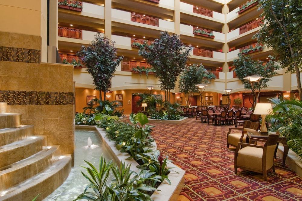 Embassy By Hilton Convention Center Hotel 4*