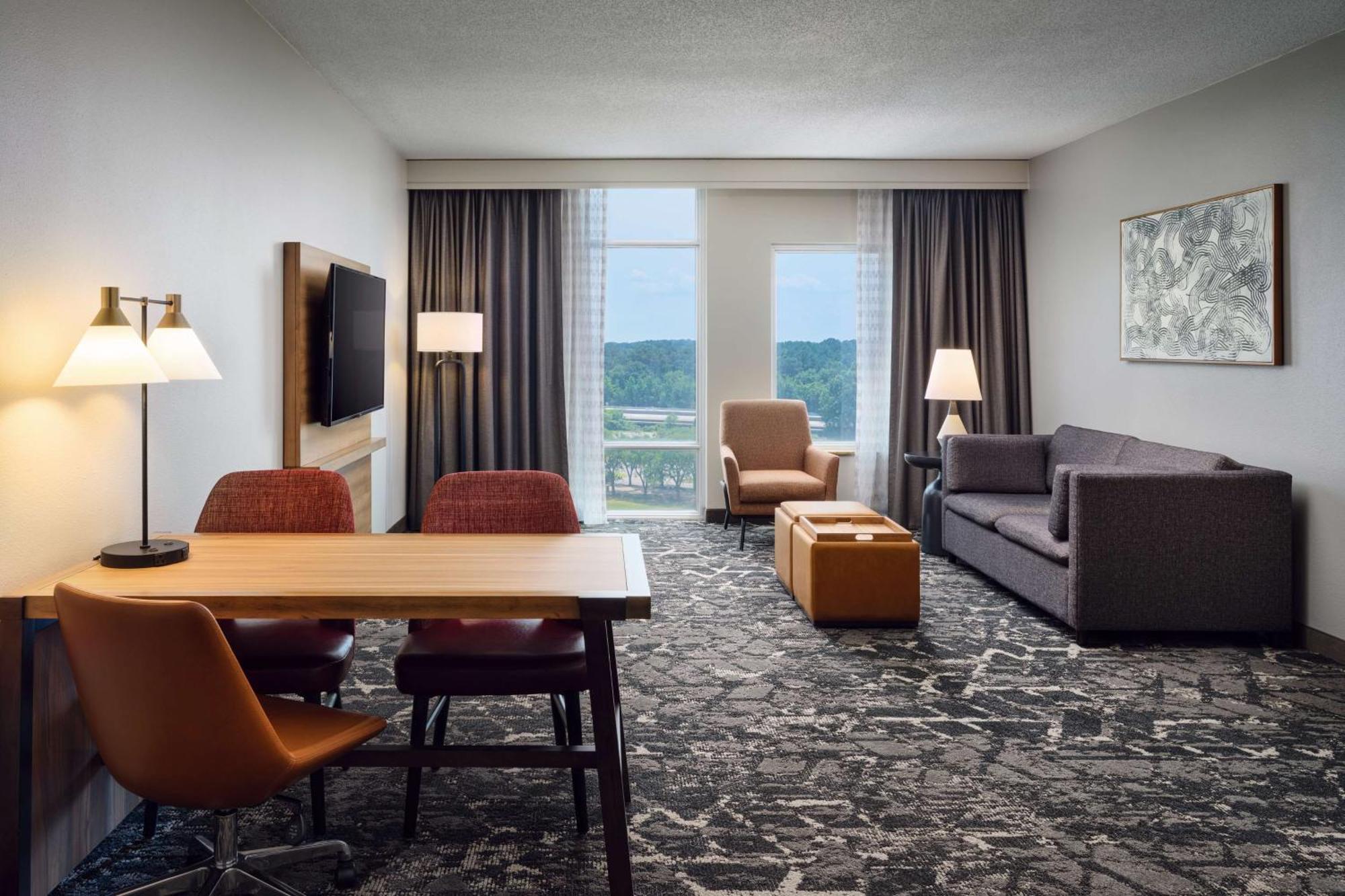 Embassy By Hilton Convention Center Hotel 4*