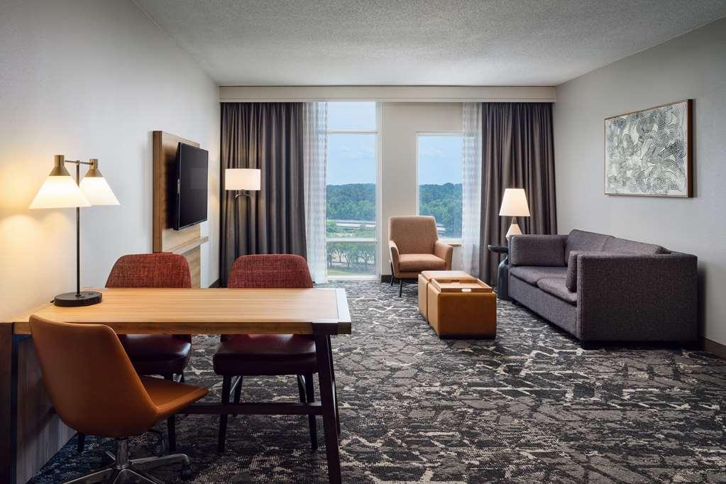 Embassy By Hilton Convention Center Hotel