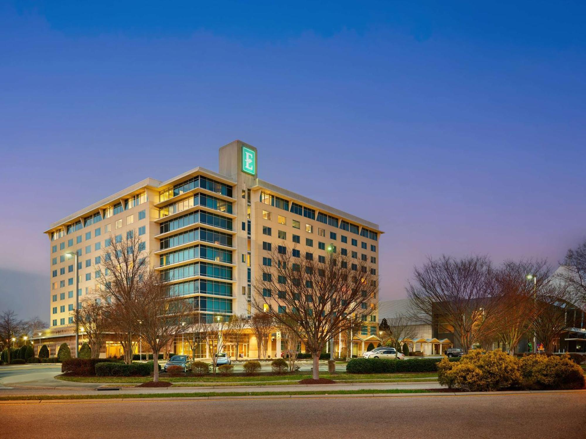 Embassy By Hilton Convention Center 4*